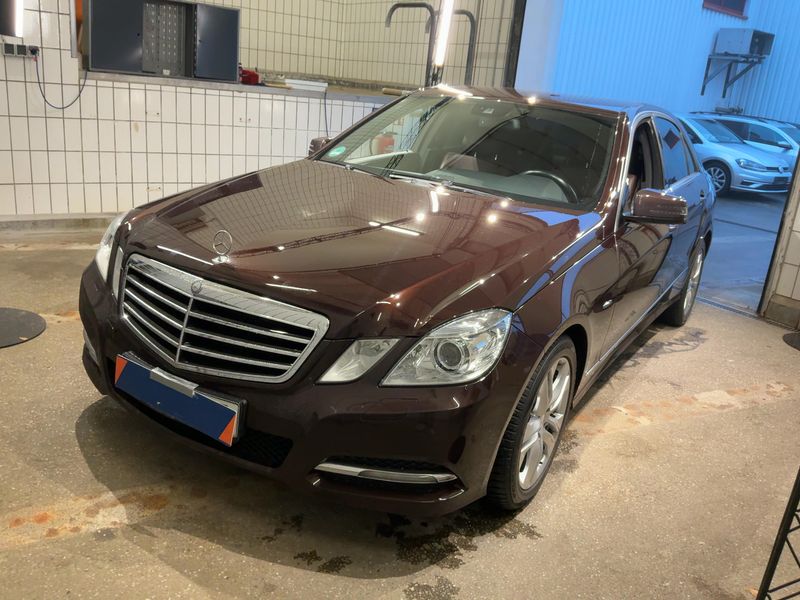 E-Klasse E 200 CGI BlueEfficiency Avantgarde