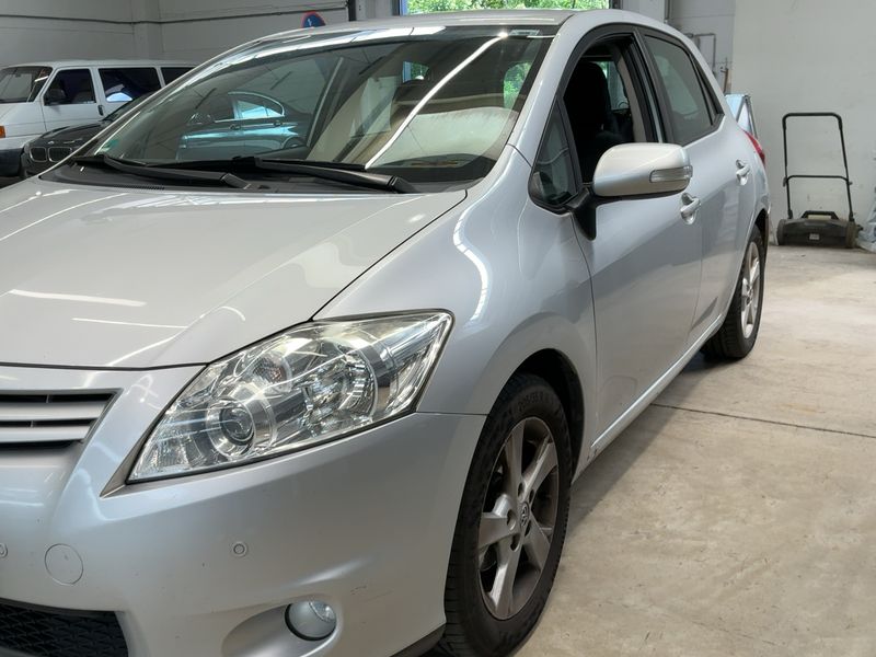 Auris 1.6 Edition