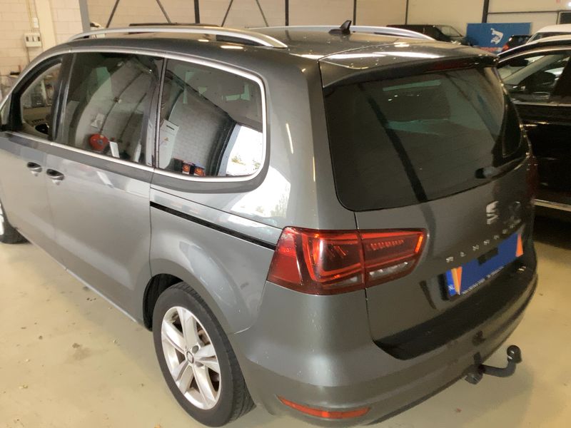 Задна лява страна