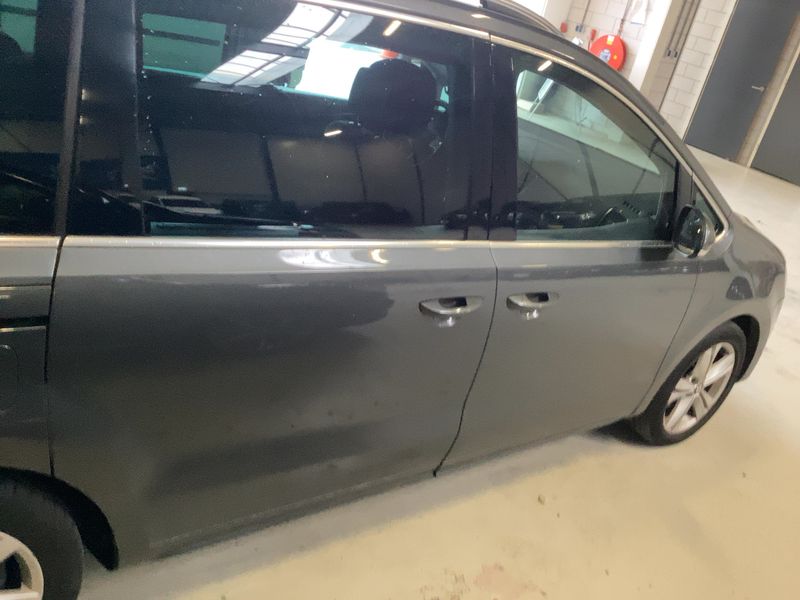 Екстериор дясно