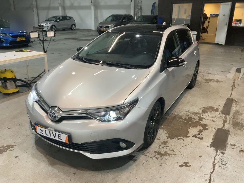 Auris 1.8 Hybrid Design Edition