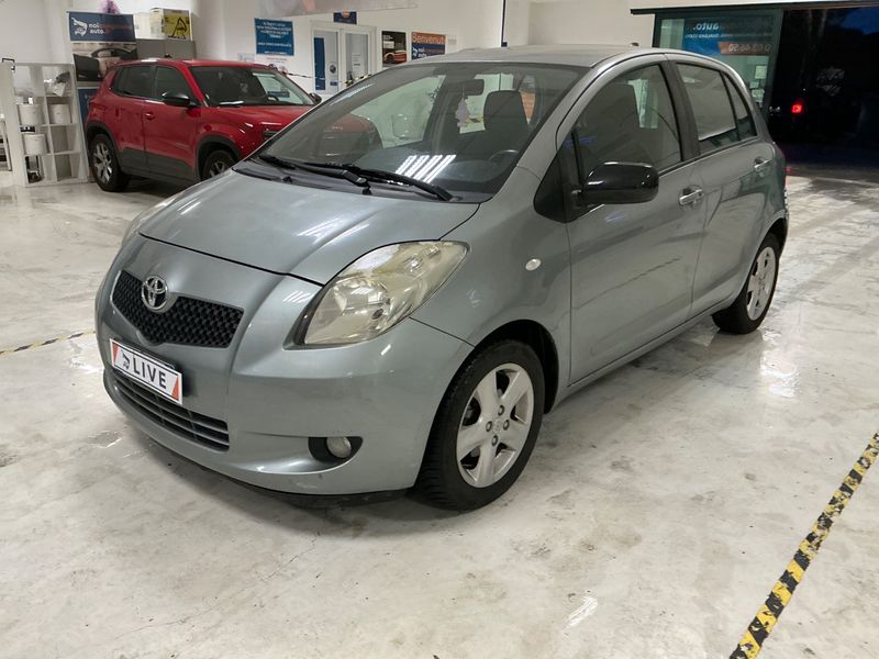 Yaris 1.3 VVT-i Sol