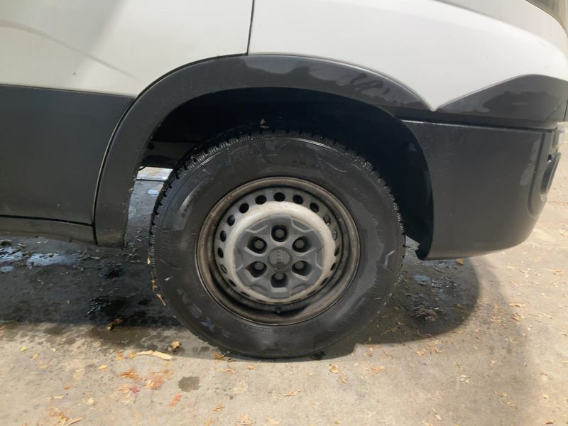 Предна дясна гума