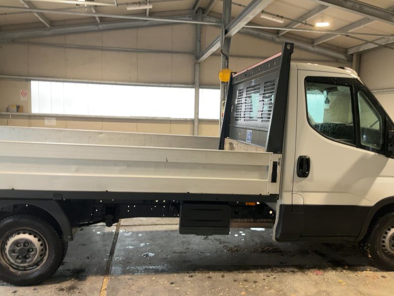 Екстериор дясно