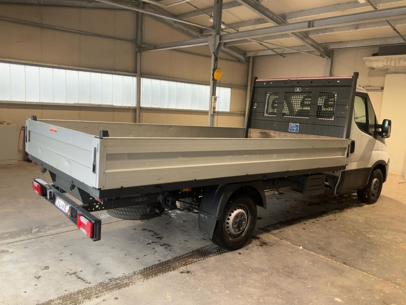 Задно дясно