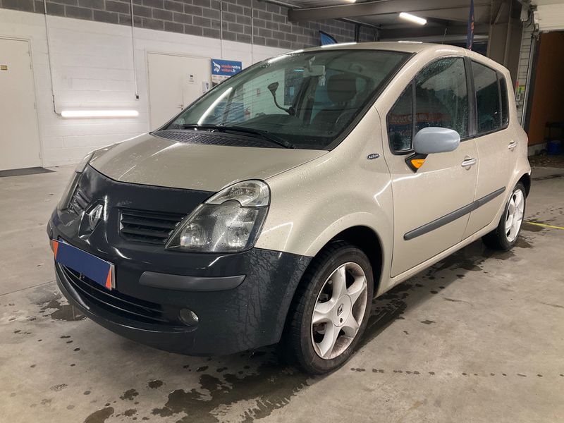 Modus 1.5 dCi Alyum 2