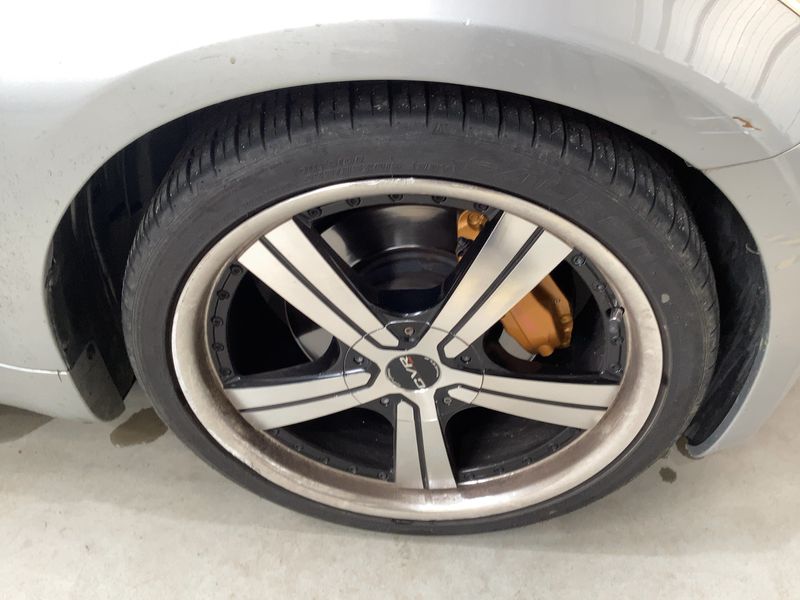 Предна дясна гума