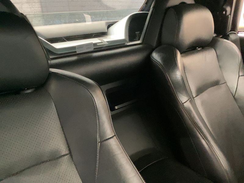 Интериор (назад)