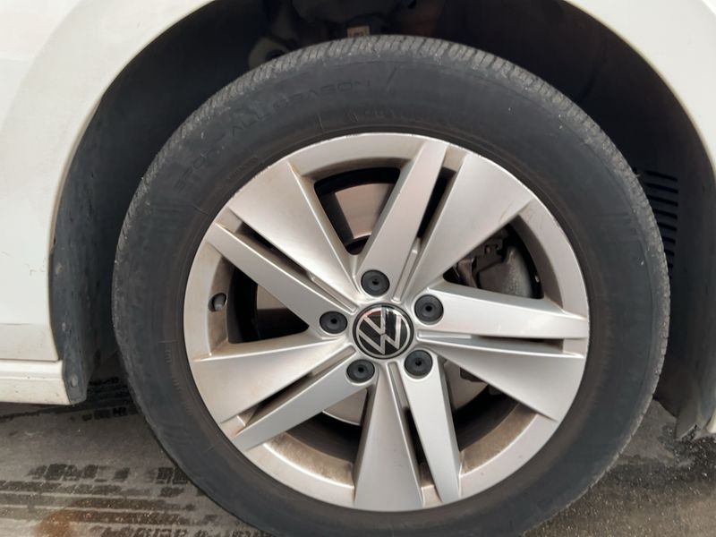 Предна дясна гума