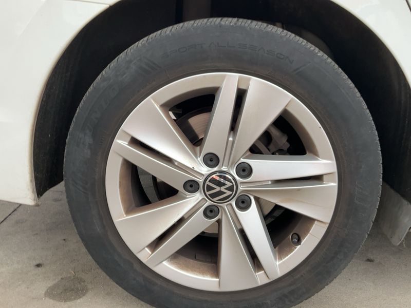 Задна дясна гума