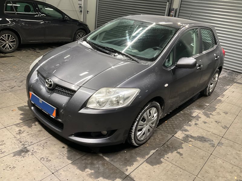 Auris 1.6 Sol