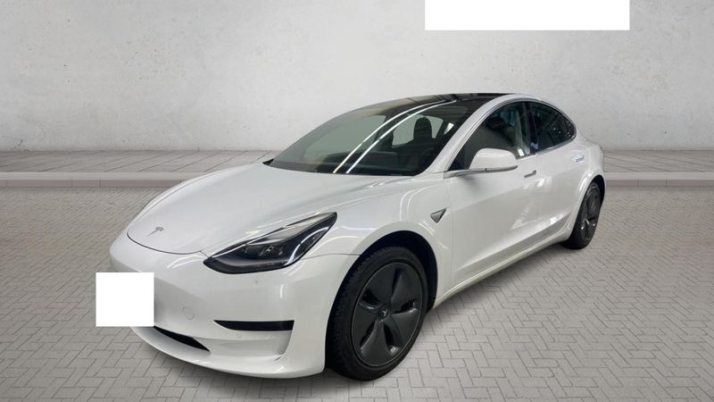 Model 3 Standard Range Plus RWD