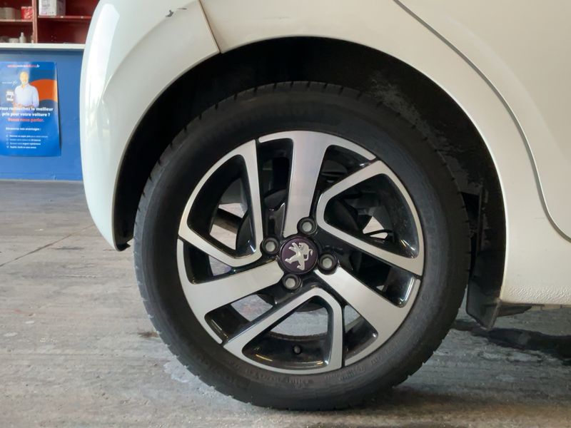 Задна дясна гума