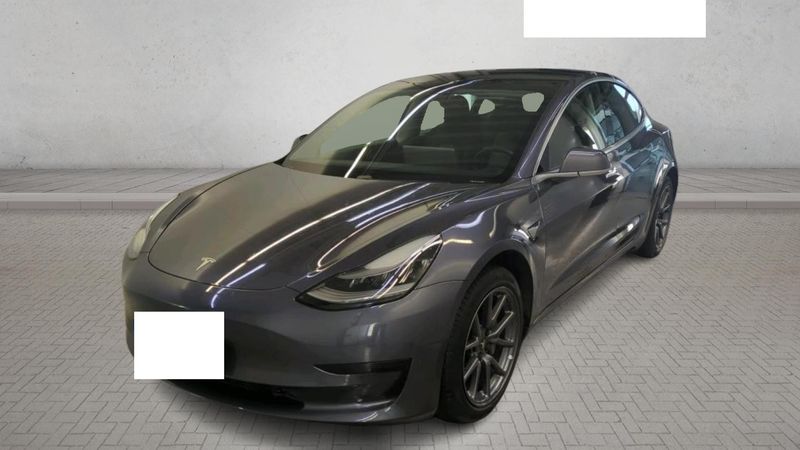 Model 3 Standard Range Plus RWD