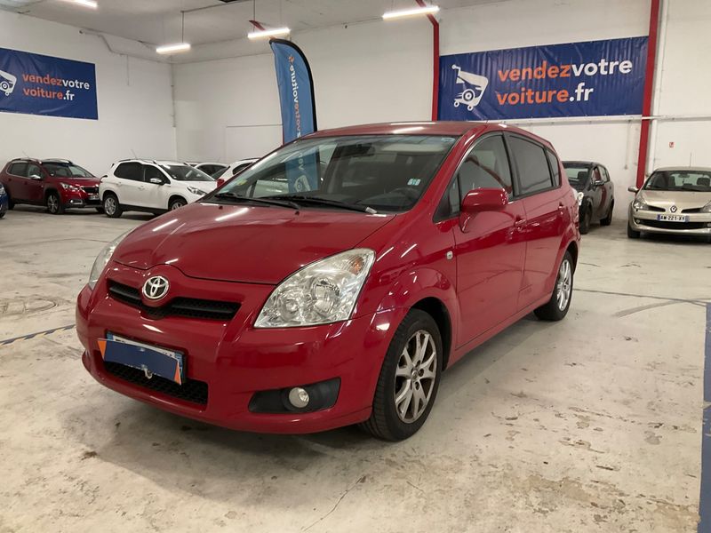 Corolla Verso 1.8 Luna