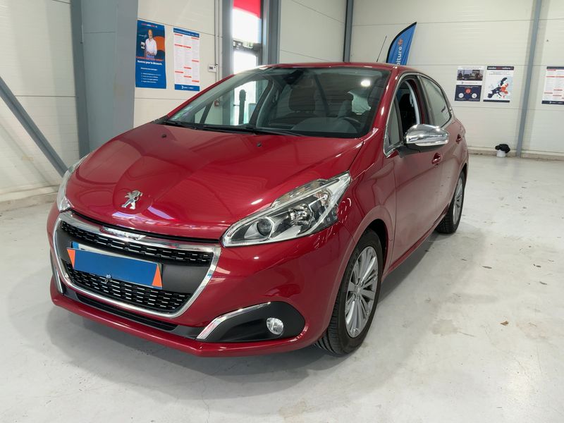 208 1.2 PureTech Allure