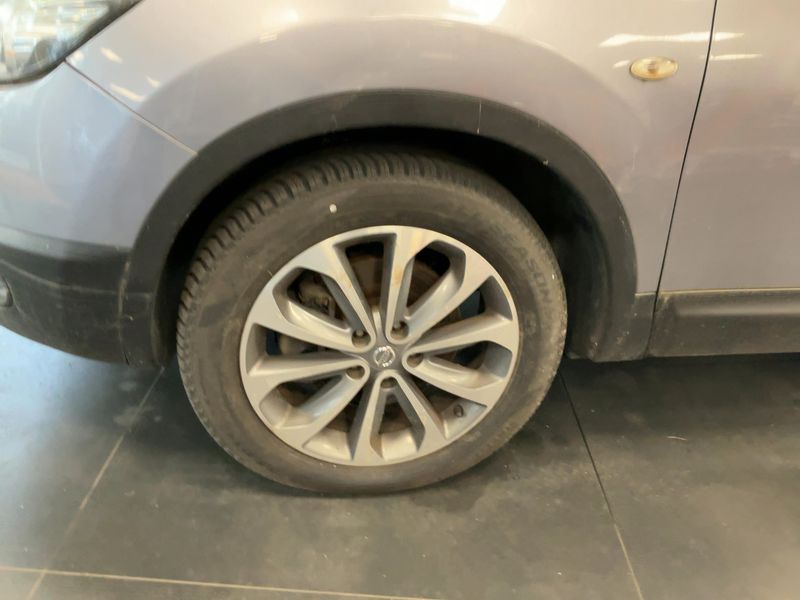 Предна лява гума