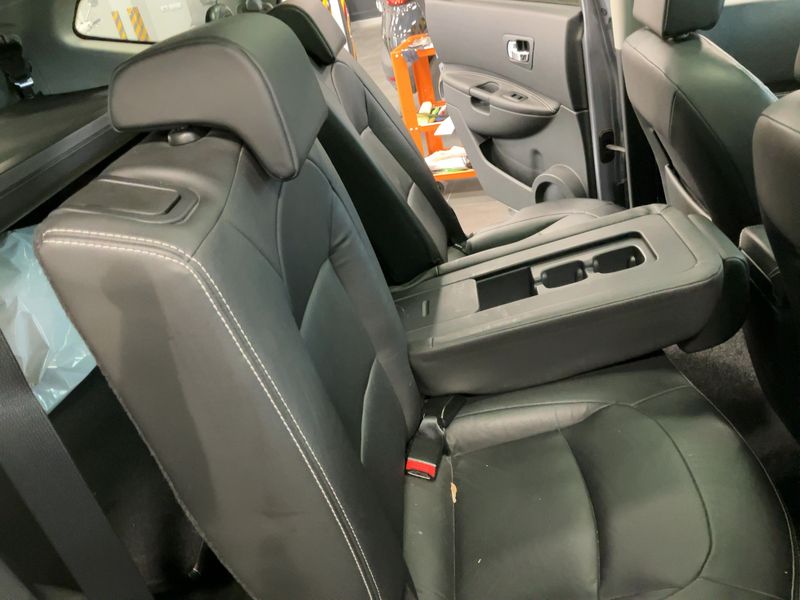 Интериор (назад)