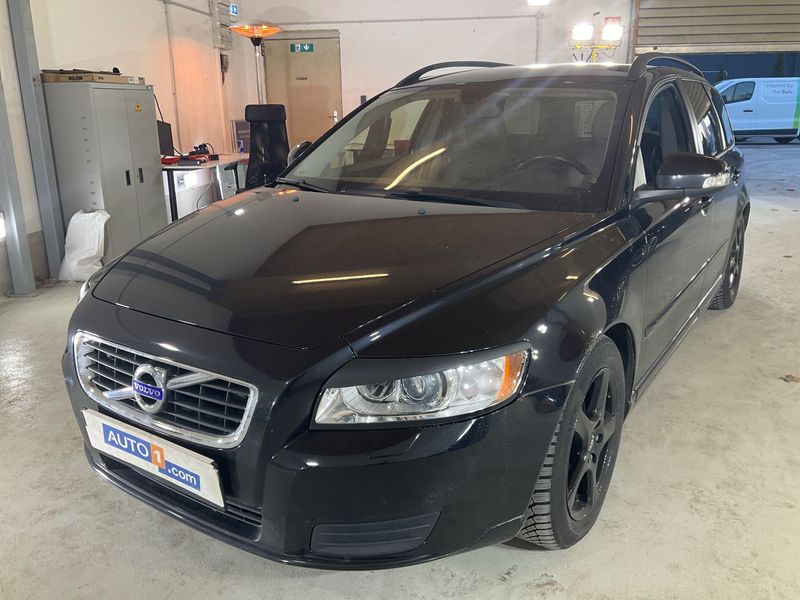 V50 1.6 D2 Kinetic