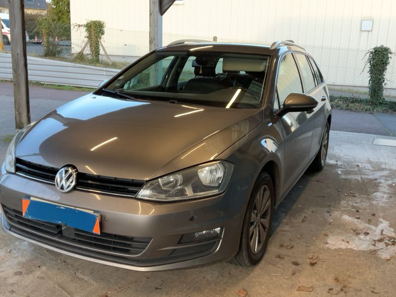 Golf VII 1.6 TDI Confortline Business BlueMotion