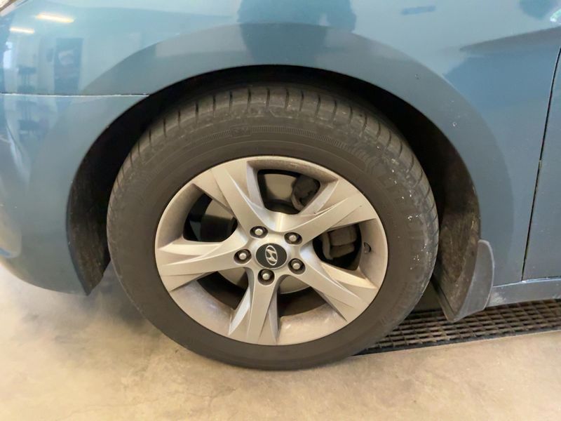 Предна лява гума