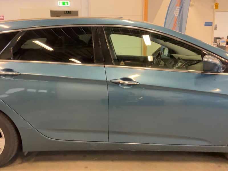 Екстериор дясно