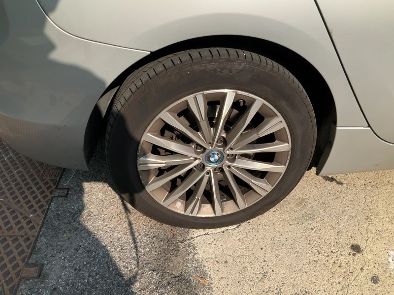 Задна дясна гума