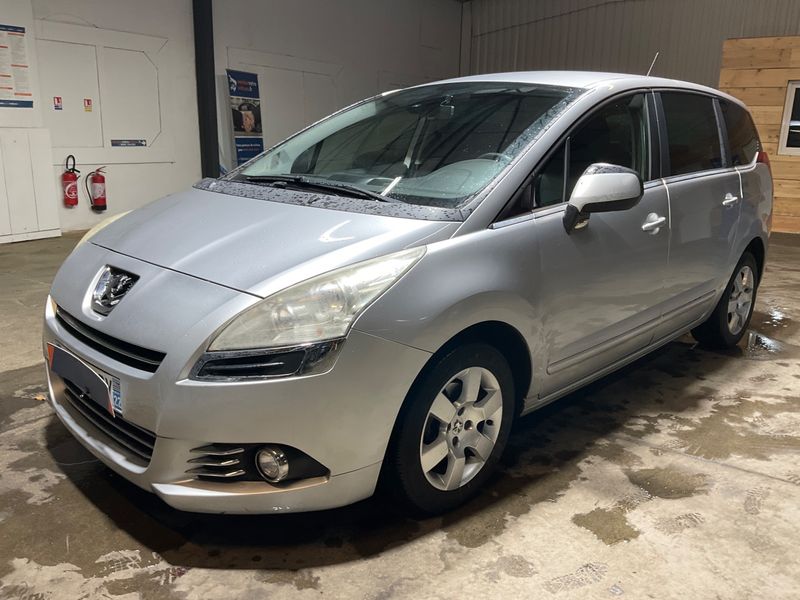 5008 1.6 HDi Business Pack